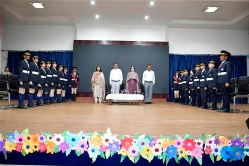 Mayank Singh and Jasnoor became the Head Boy and Head Girl of Junior Council