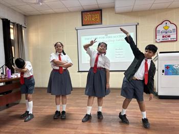 First Aid Demonstration by health club members